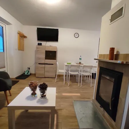 U Hornika Apartment Dursztyn